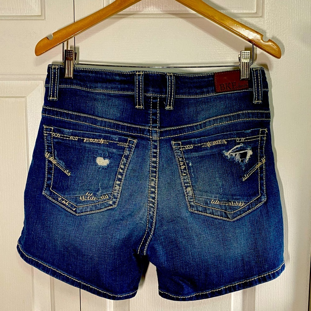 Women’s shorts BKE